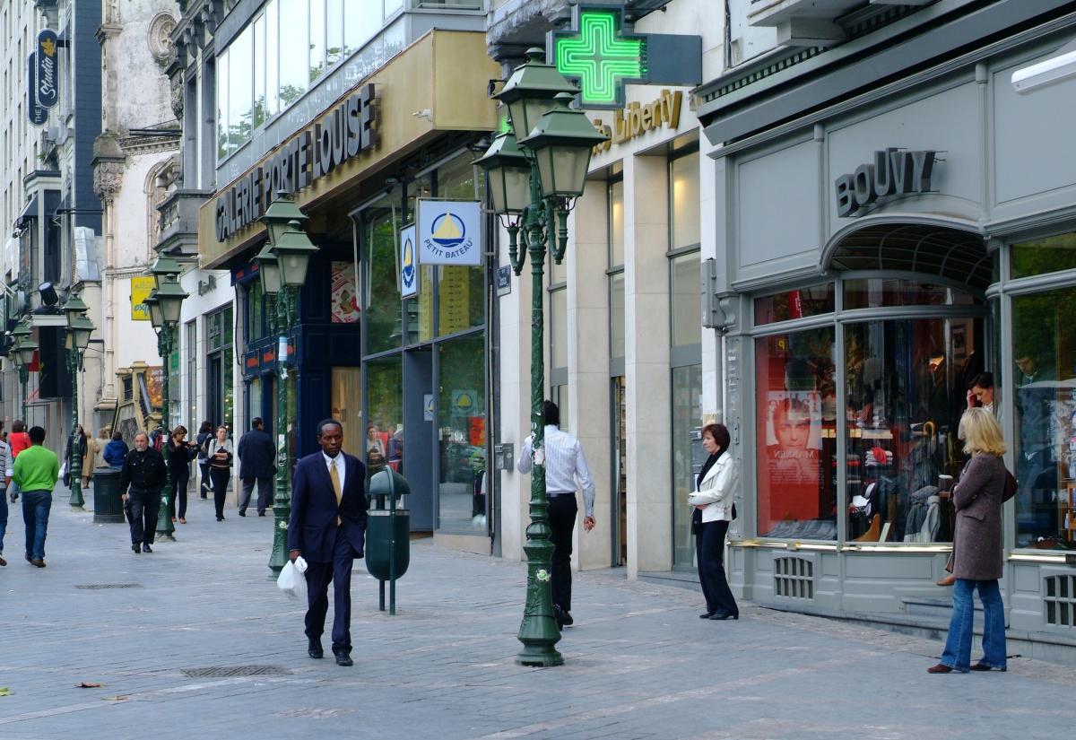 Galerij van de Louizapoort, Louizalaan